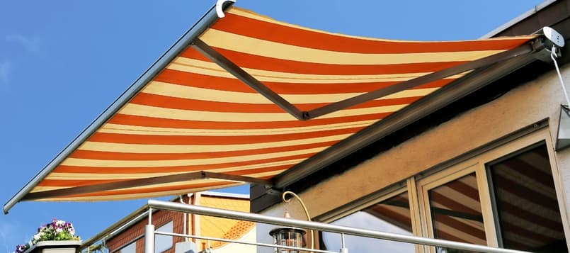 Cómo-limpiar-un-toldo-después-de-instalarlo